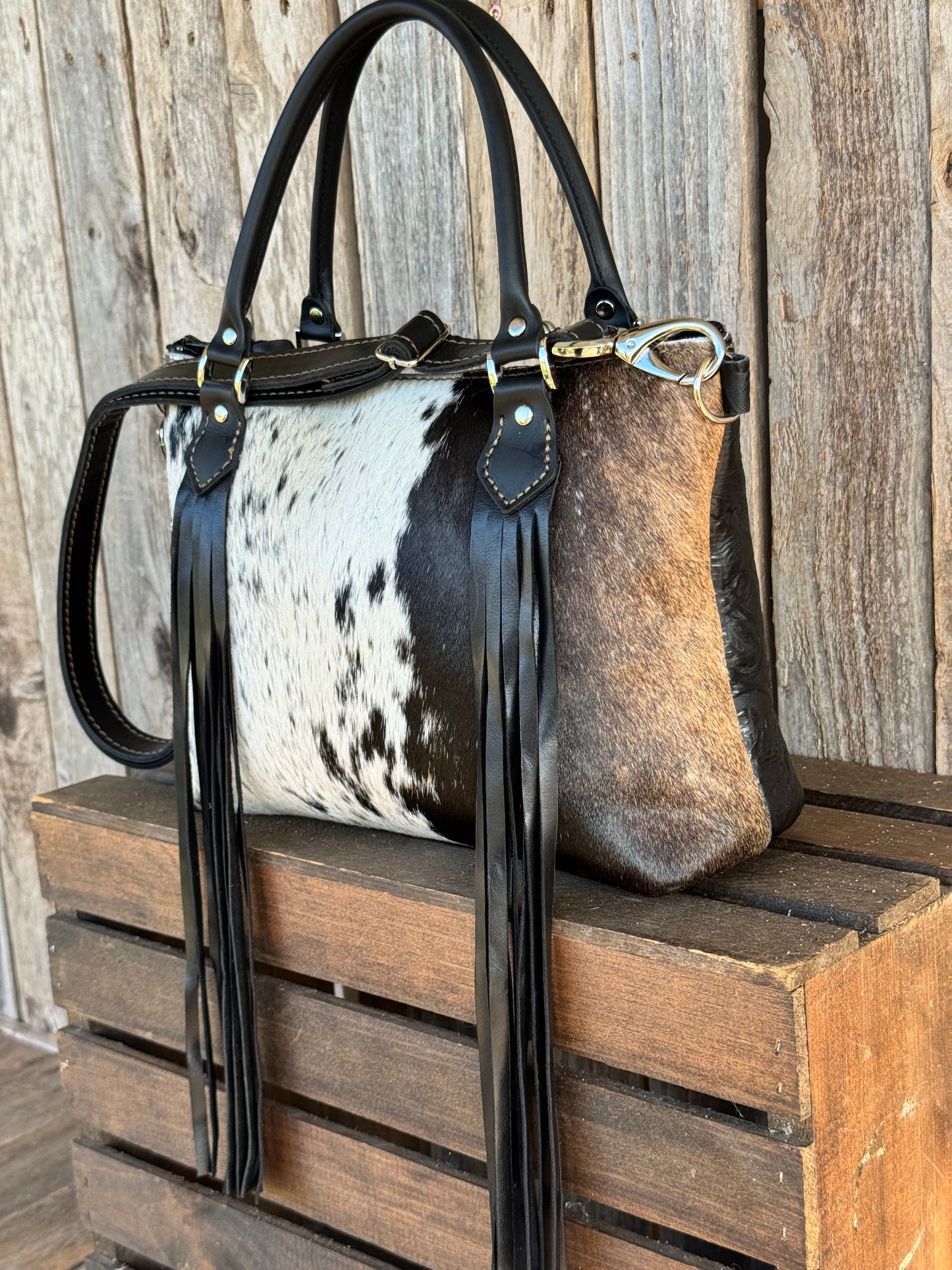 Medium Dutton Dally #9568