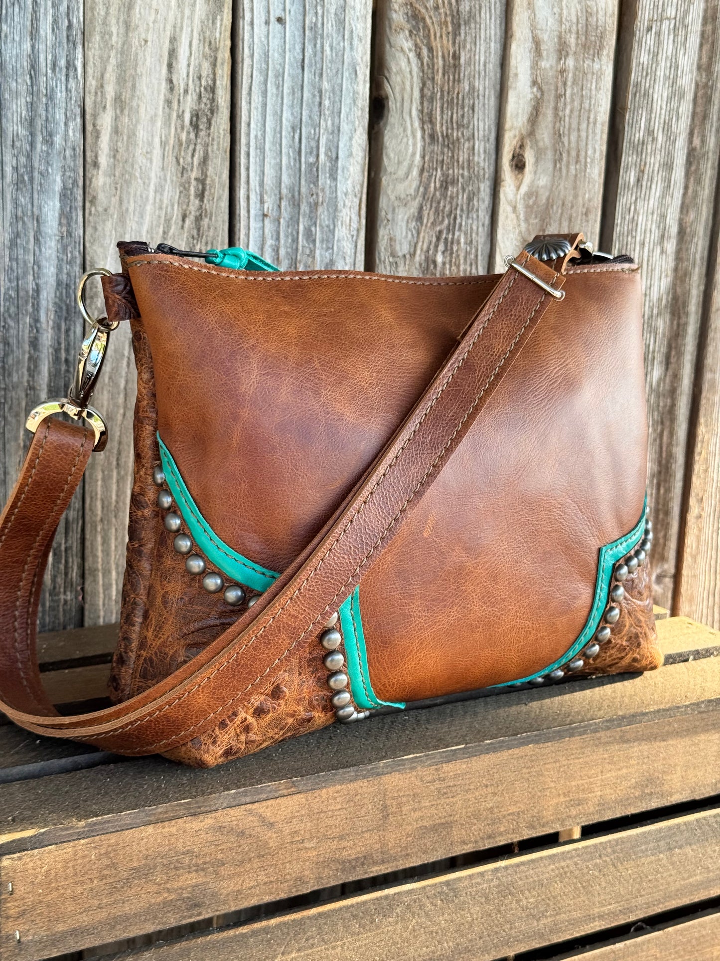 Medium Dutton Dally #9560