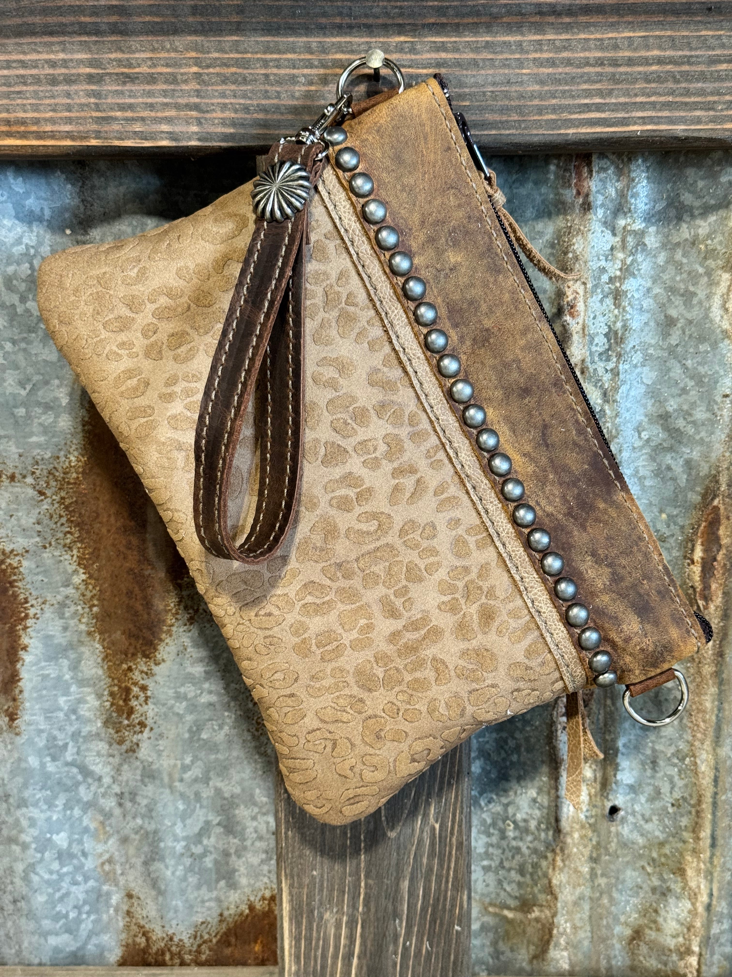 Mother Bucker Camel Leopard NF