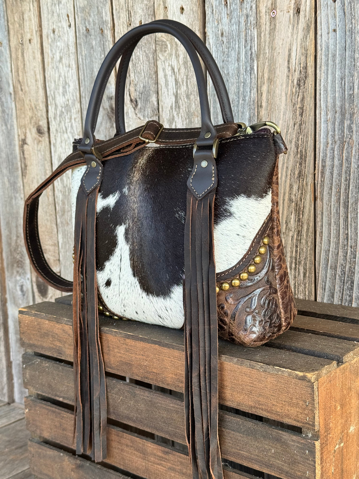 Medium Dutton Dally #9588