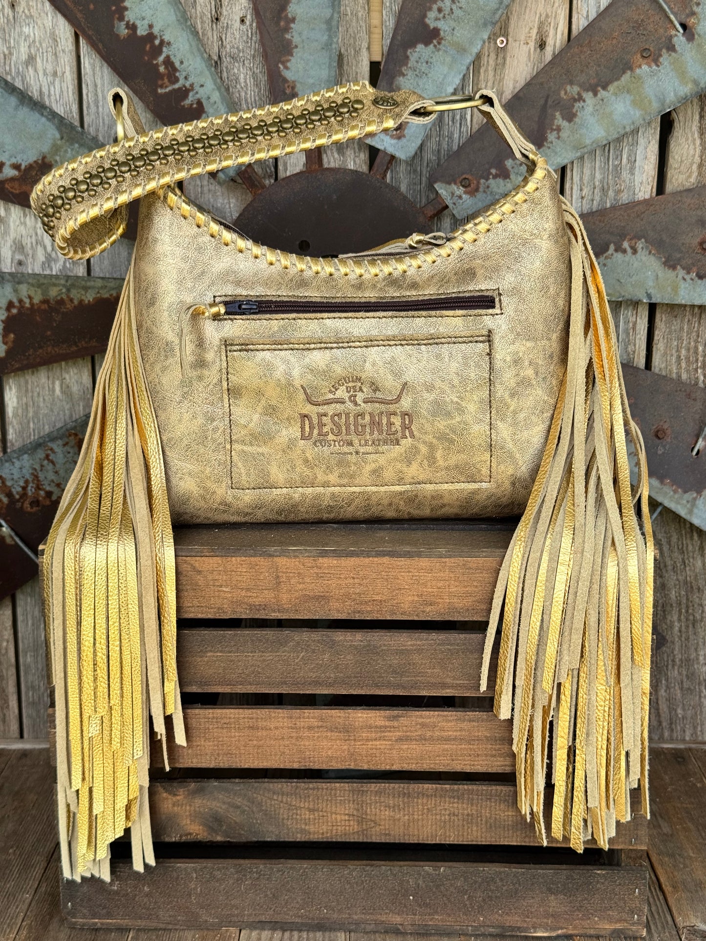 Medium Rebel #9219