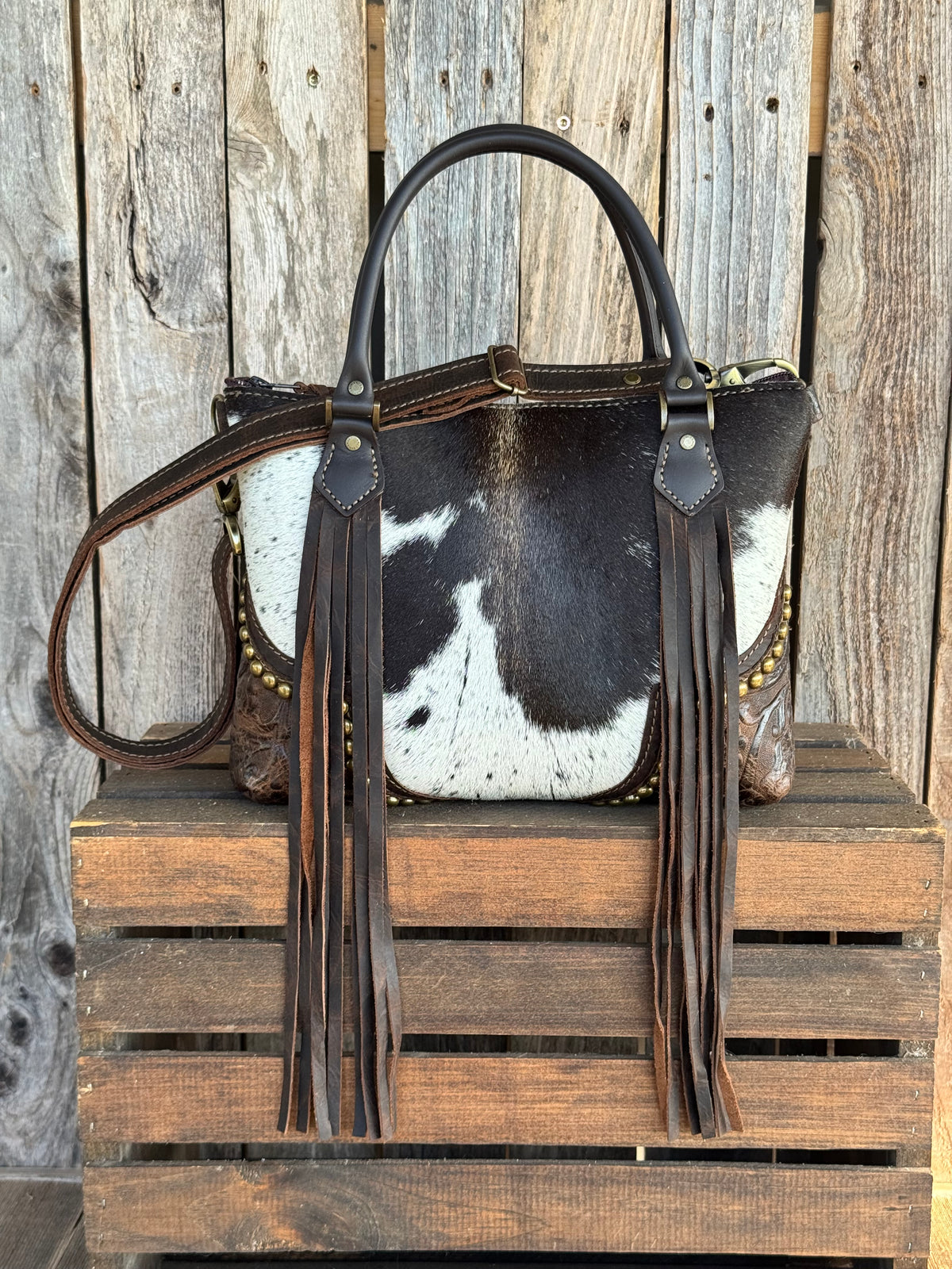 Medium Dutton Dally #9588