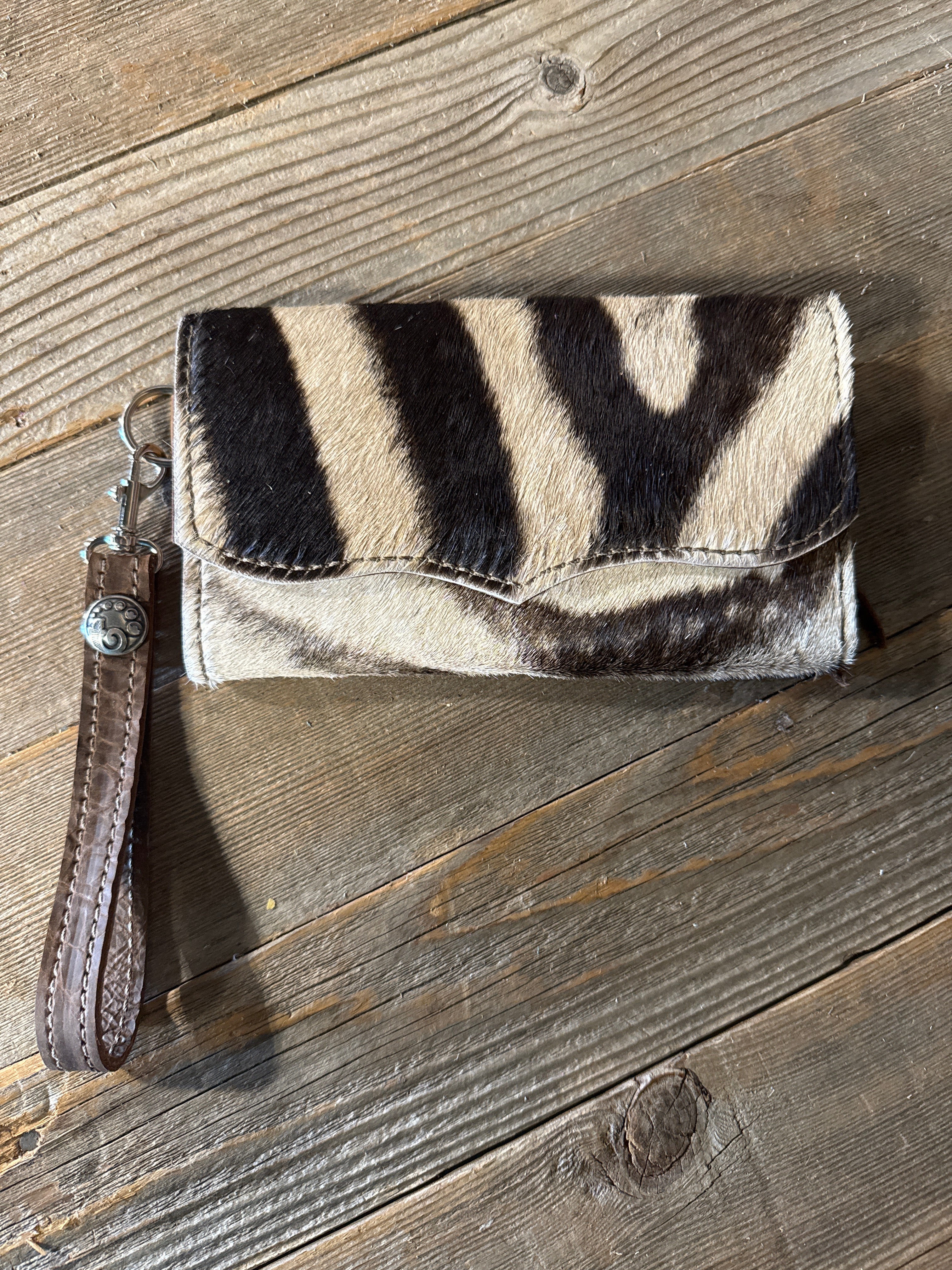 Zebra Trifold 1