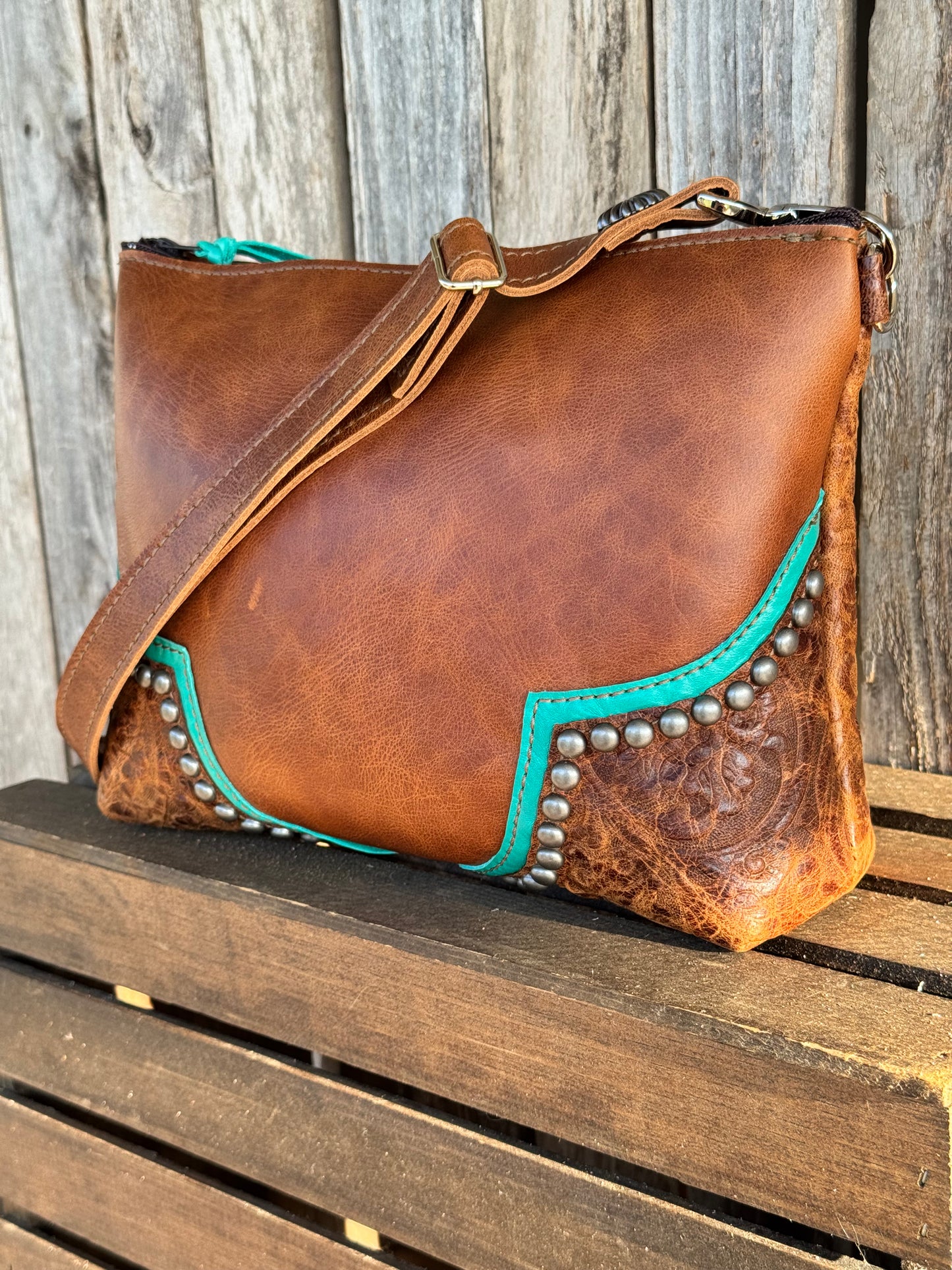 Medium Dutton Dally #9560