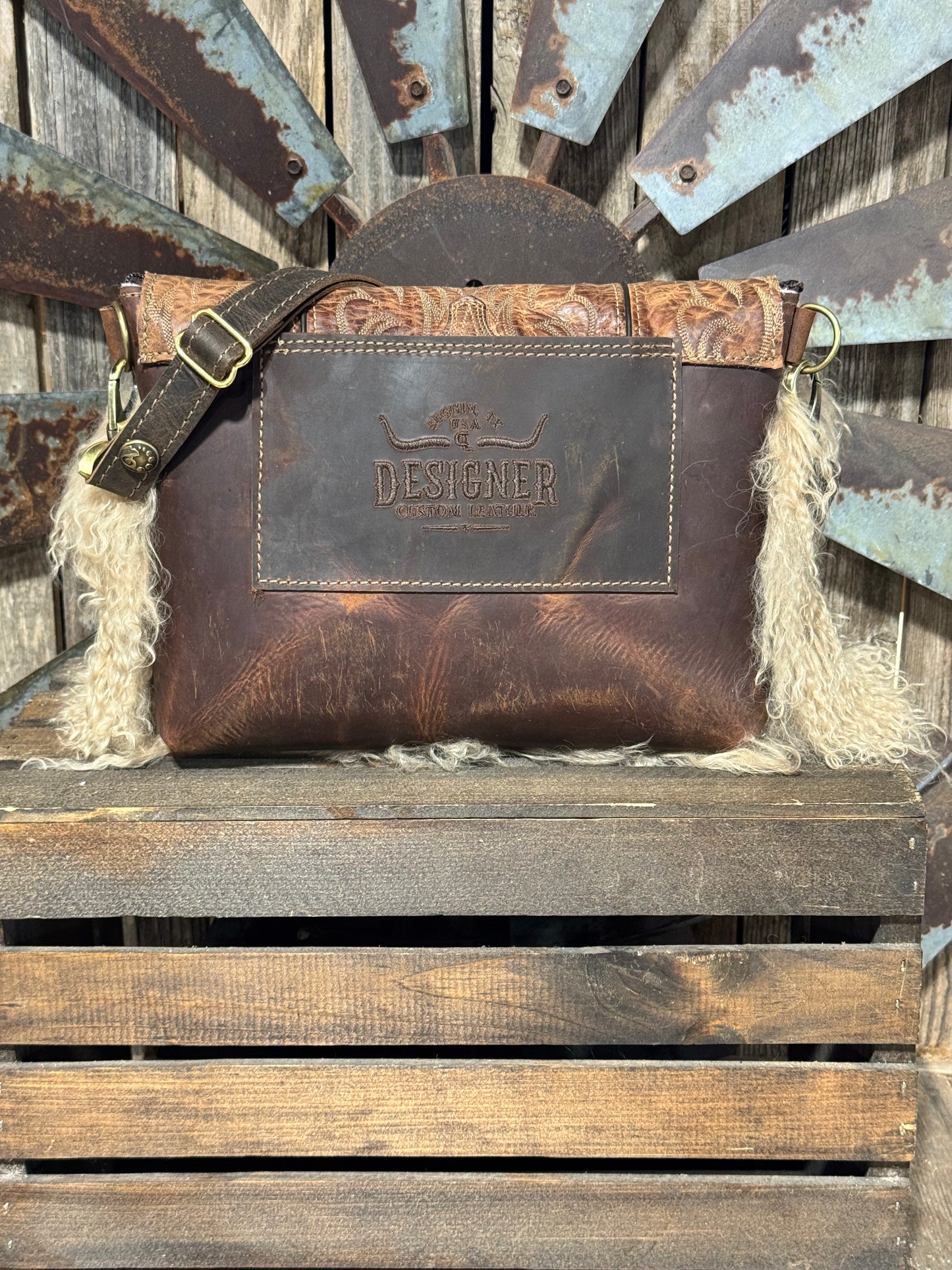 Medium Dutton #8700