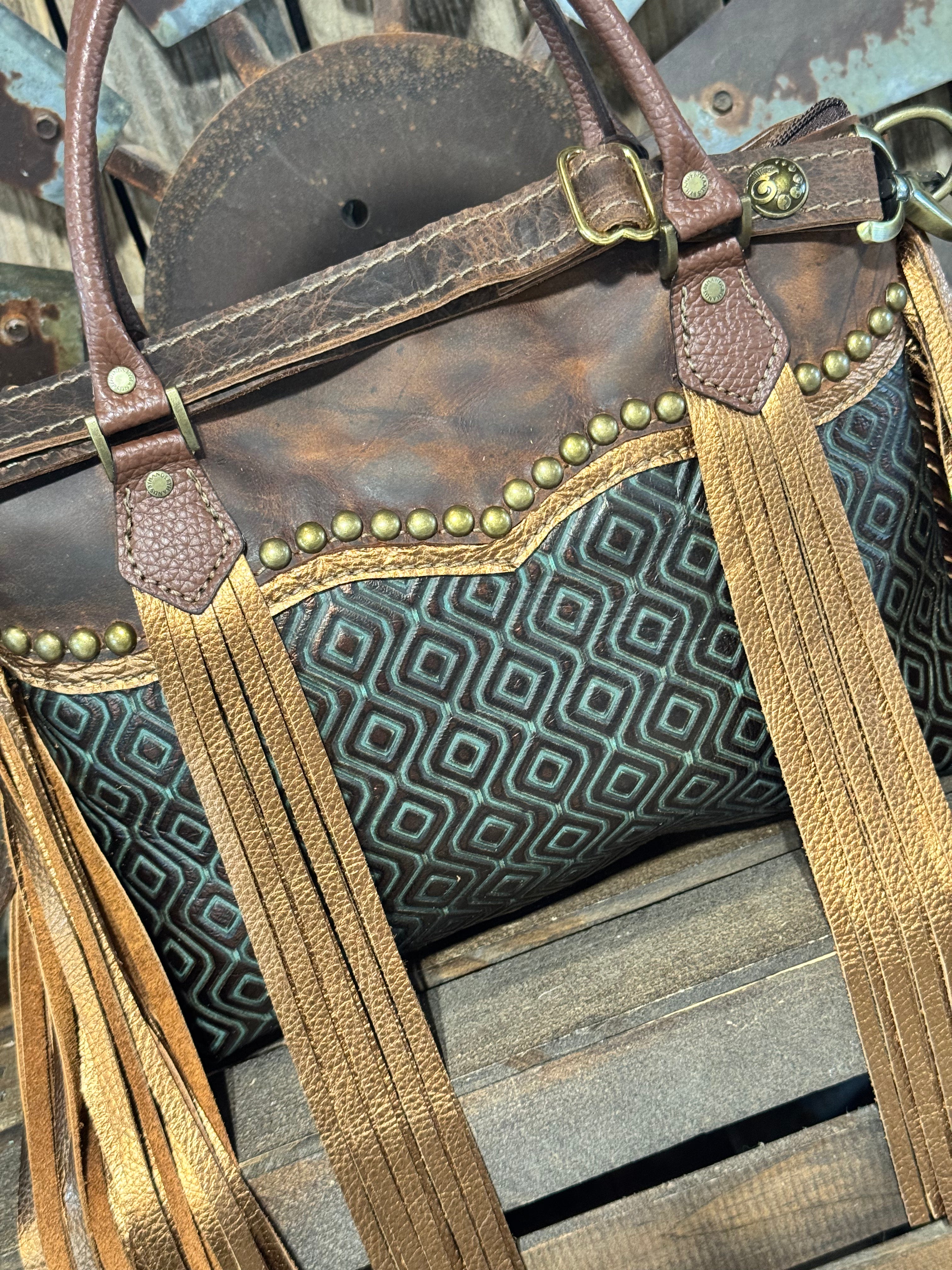 Medium Dutton Dally #8750