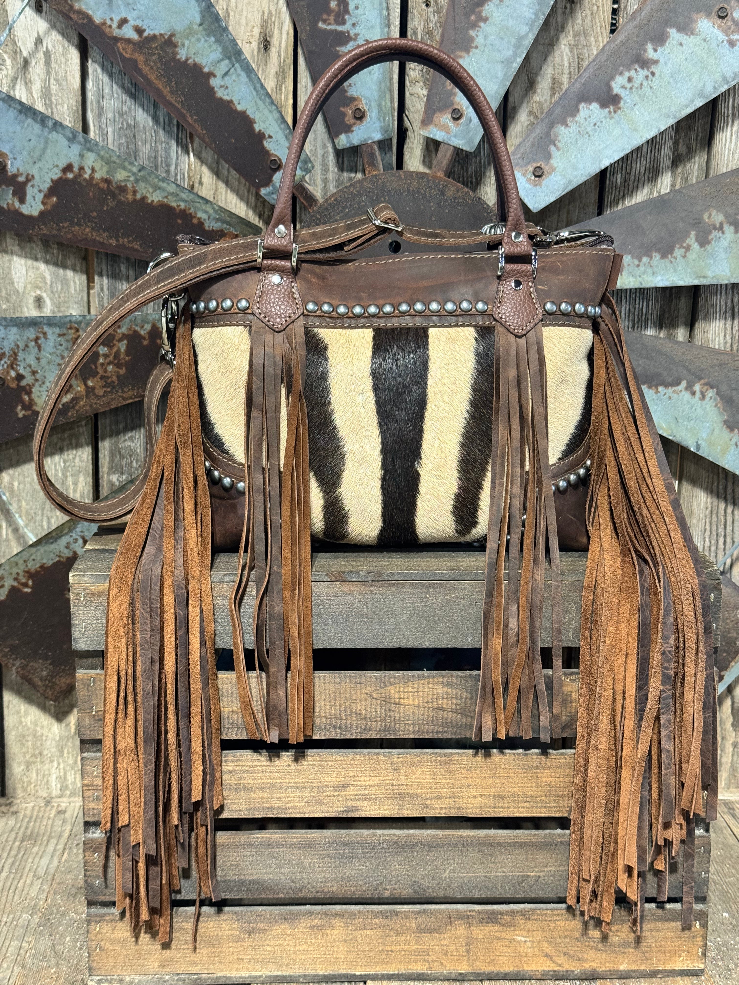 Medium Dutton Dally #8744