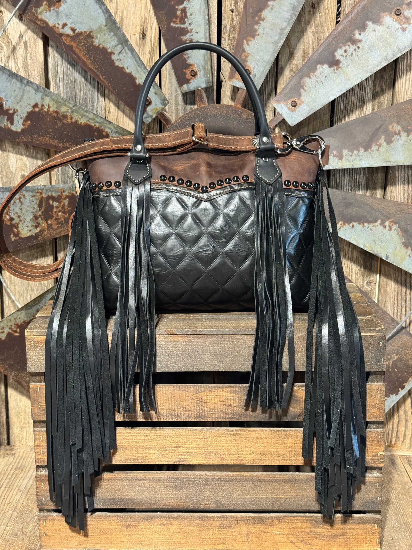 Medium Dutton Dally #8777