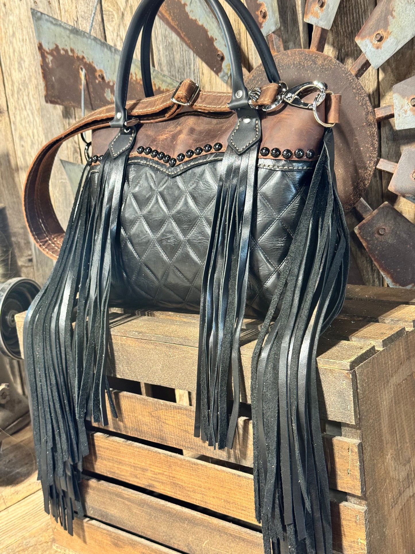 Medium Dutton Dally #8777