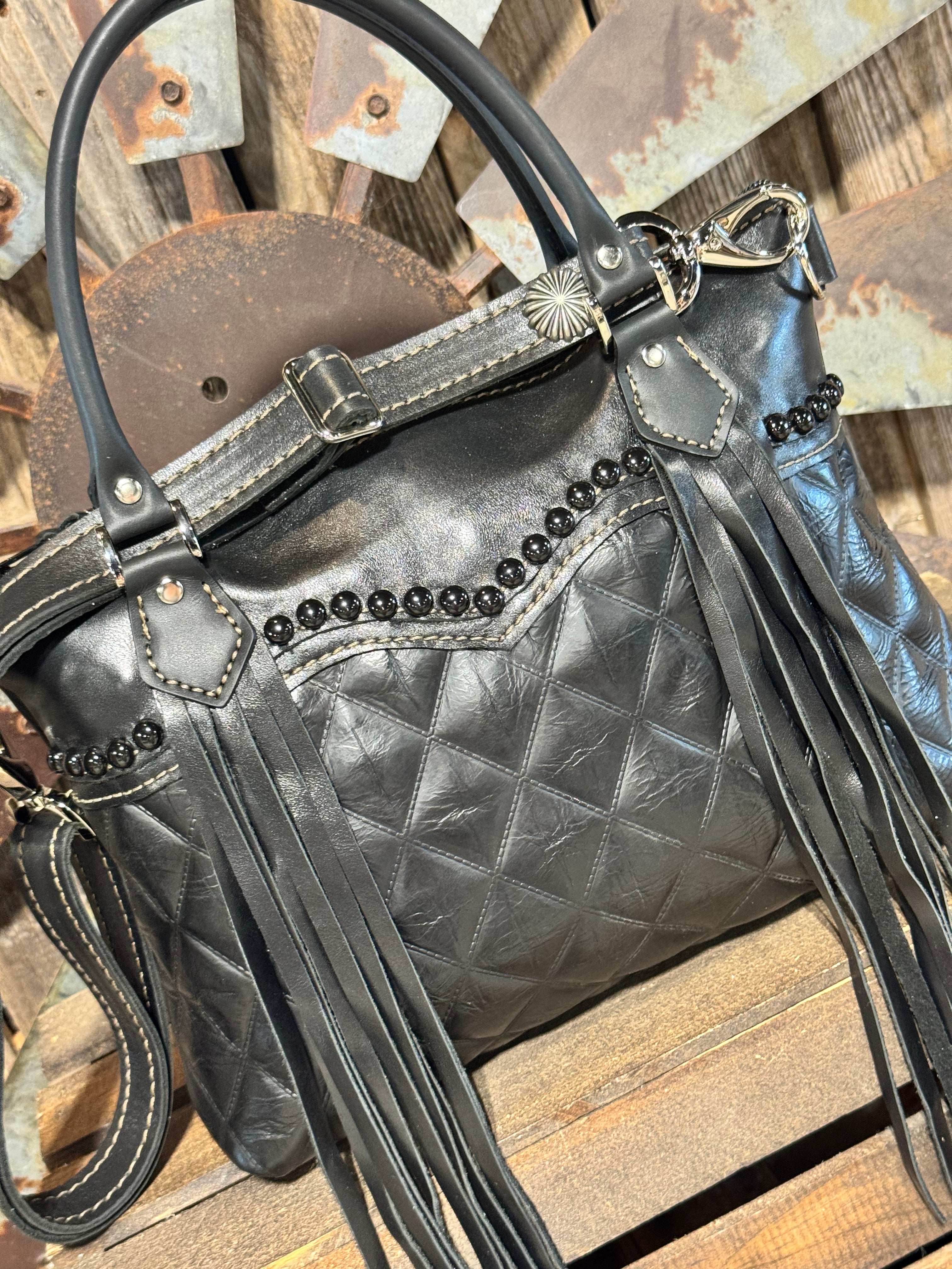 Medium Dutton Dally #8773