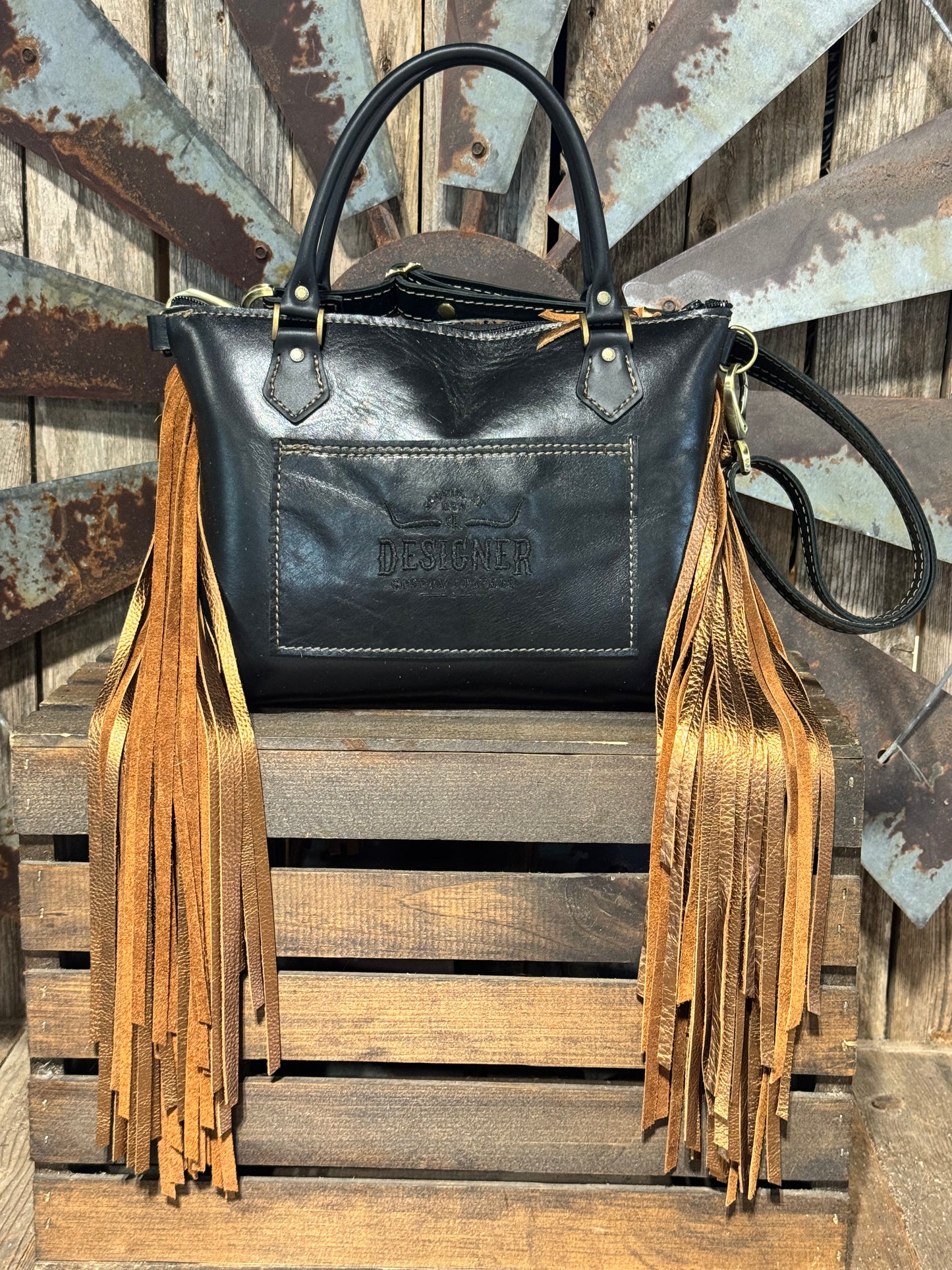 Medium Dutton Dally #8836