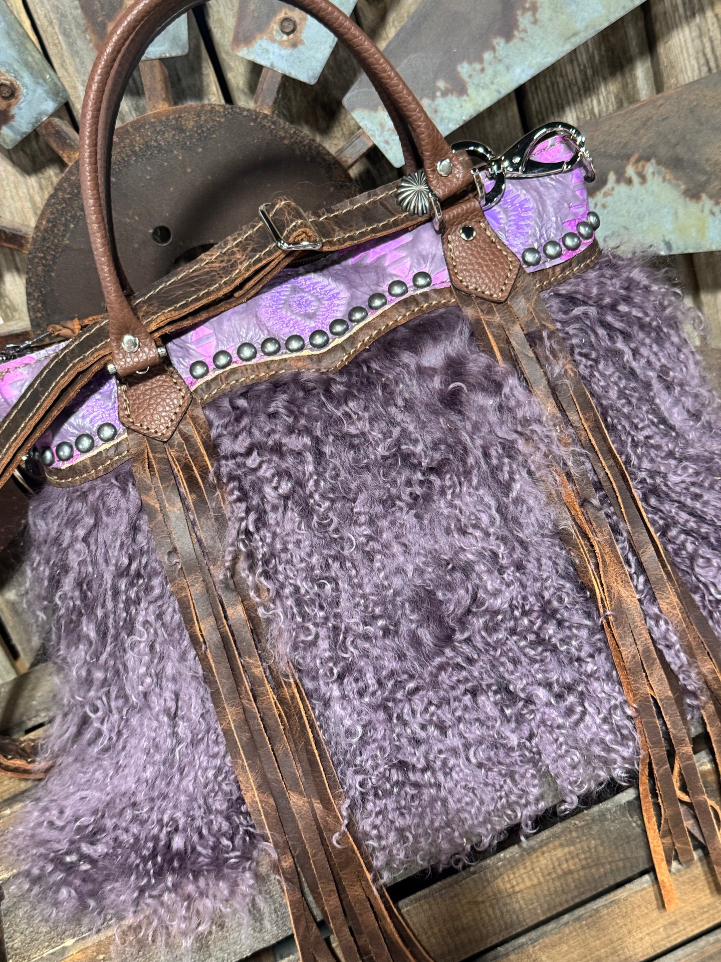 Medium Dutton Dally #8886