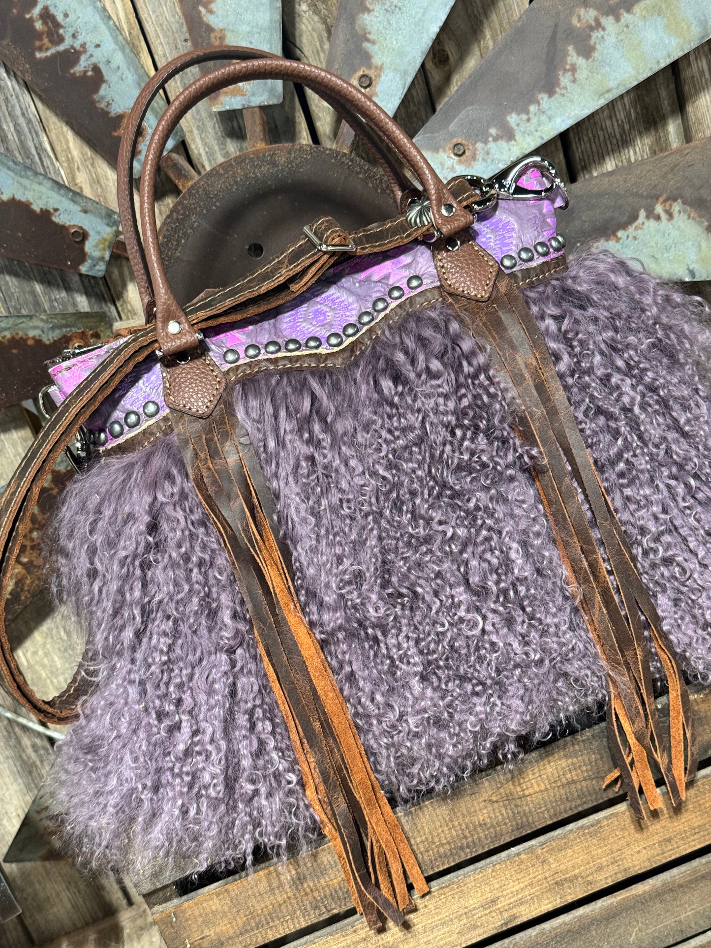 Medium Dutton Dally #8887