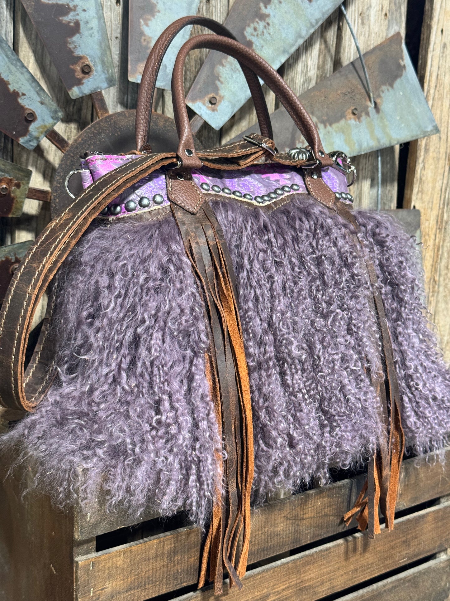 Medium Dutton Dally #8887