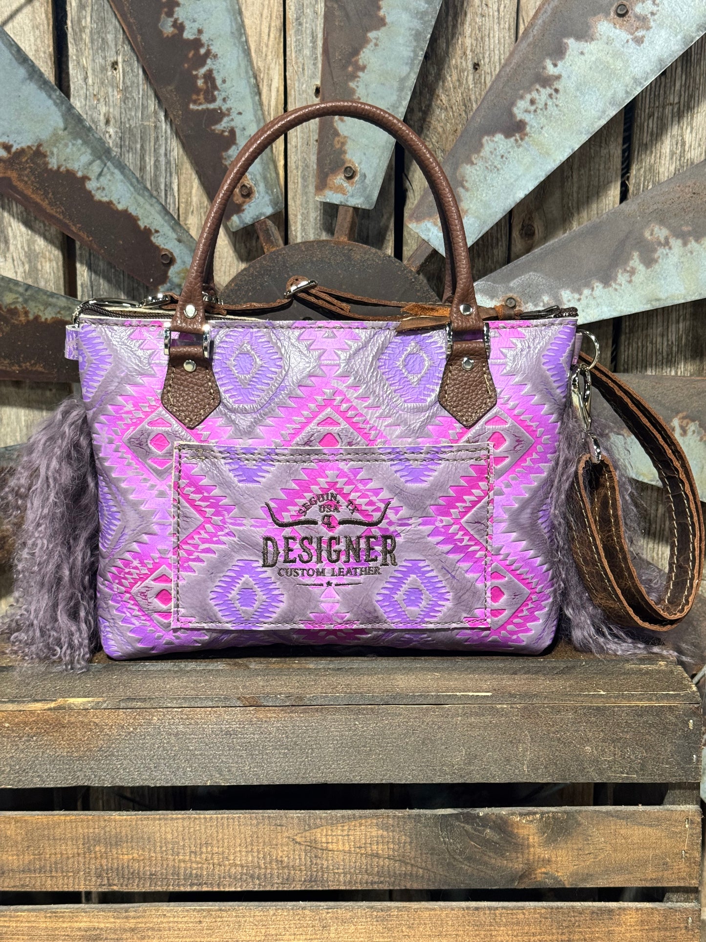 Medium Dutton Dally #8887