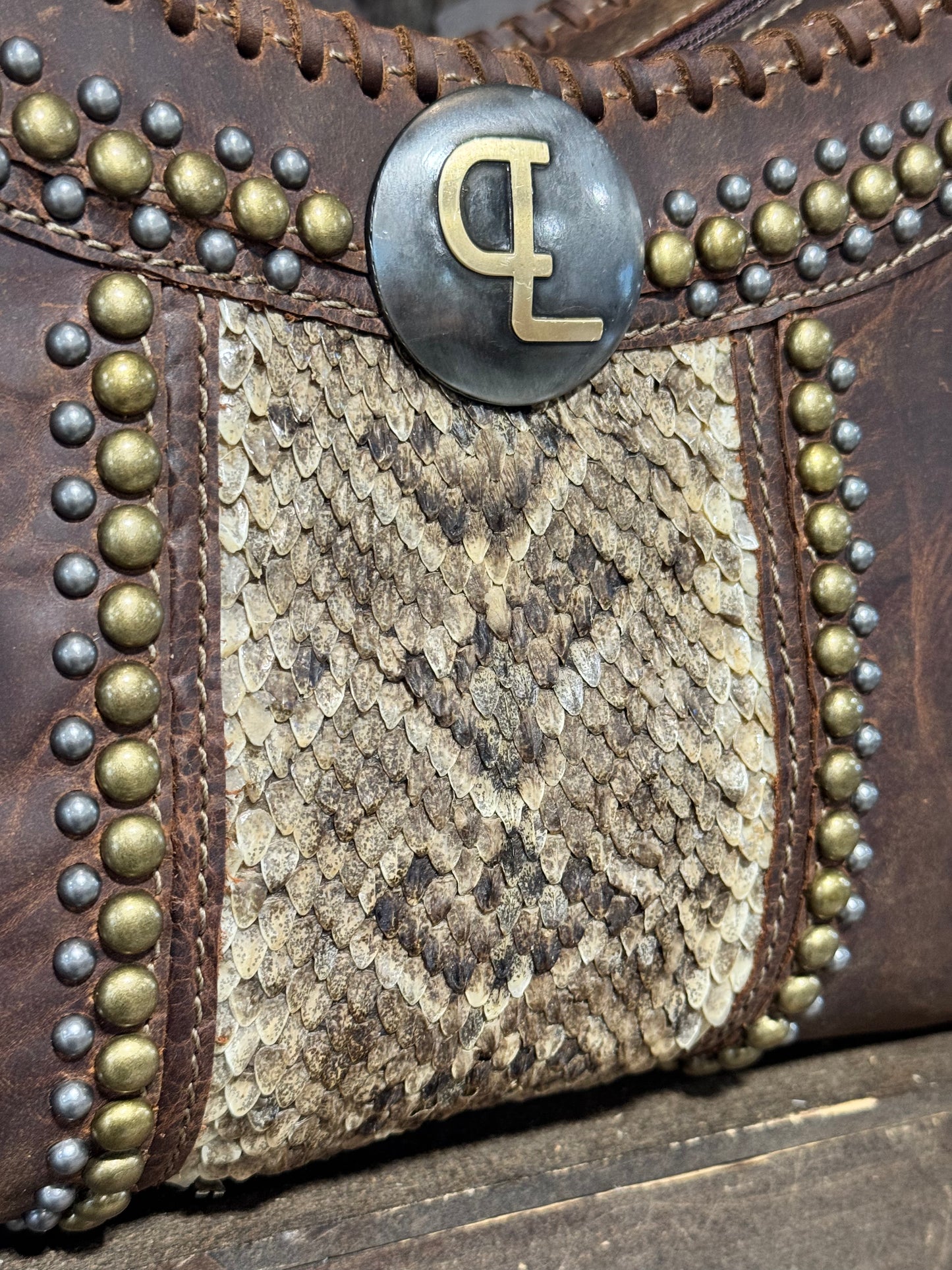 Medium Rebel #8942
