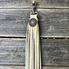 Load image into Gallery viewer, Vanilla Tassel with Concho
