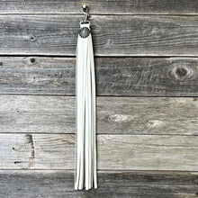 Load image into Gallery viewer, White Tassel with Concho
